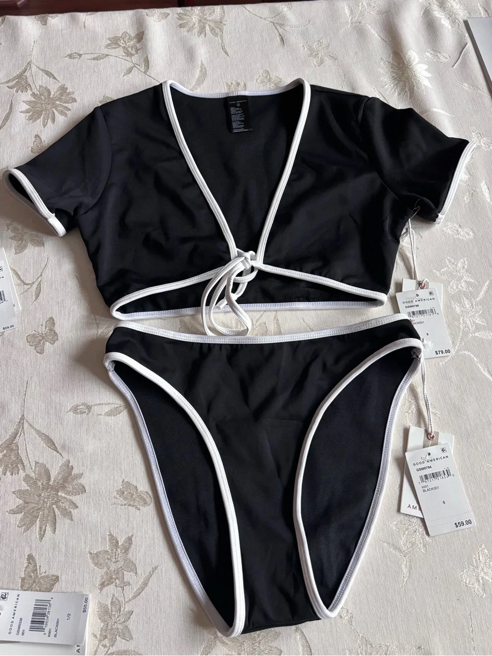 NWT Good American Bathing Suit $350 BUNDLE Small/Medium Bikini Bottoms and Tops